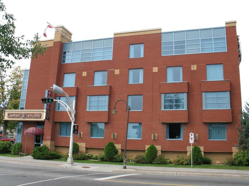 Auberge De La Gare Gatineau Bagian luar foto
