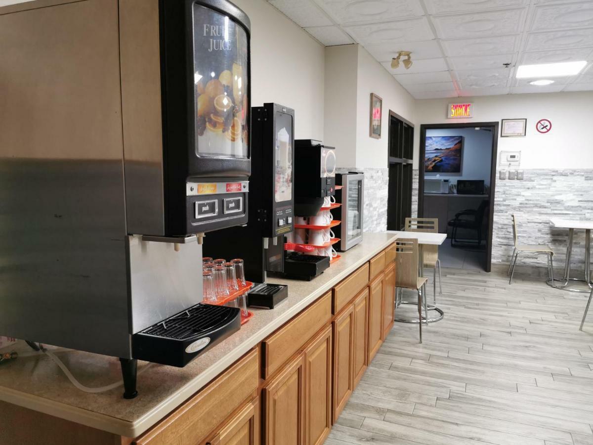Auberge De La Gare Gatineau Bagian luar foto